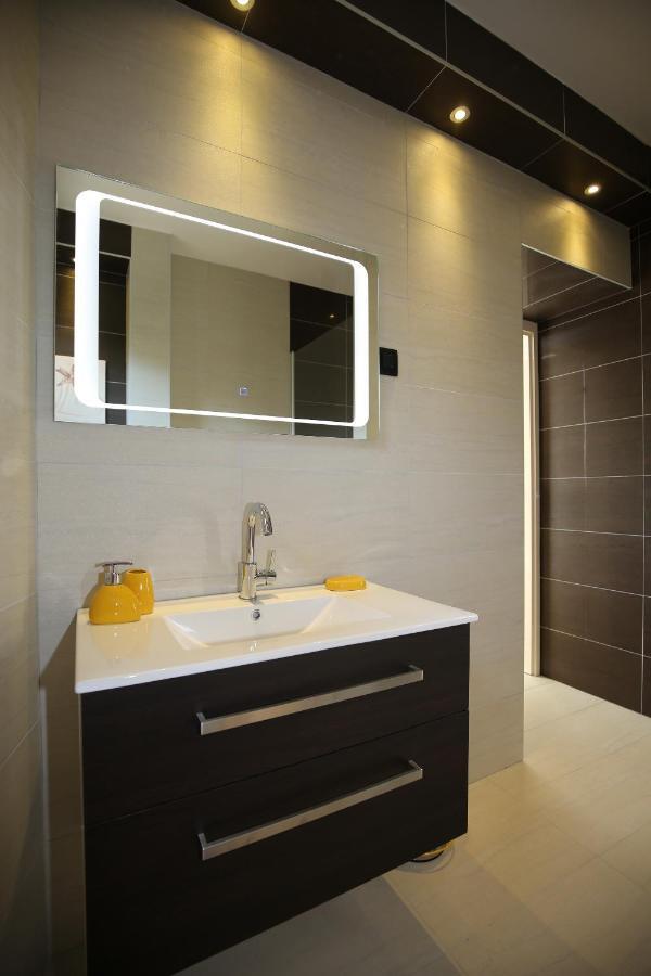 Villa Infinity Šmrika Екстериор снимка